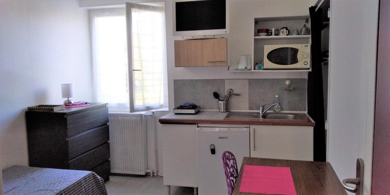 Chambre 1 Personne Et Studio 1 Personne Avec Entree Libre Et Salle De Bain Privee 꼴로미에 외부 사진