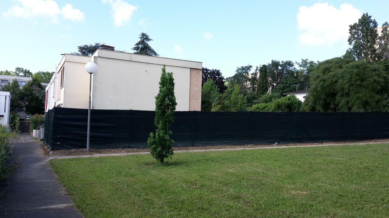 Chambre 1 Personne Et Studio 1 Personne Avec Entree Libre Et Salle De Bain Privee 꼴로미에 외부 사진