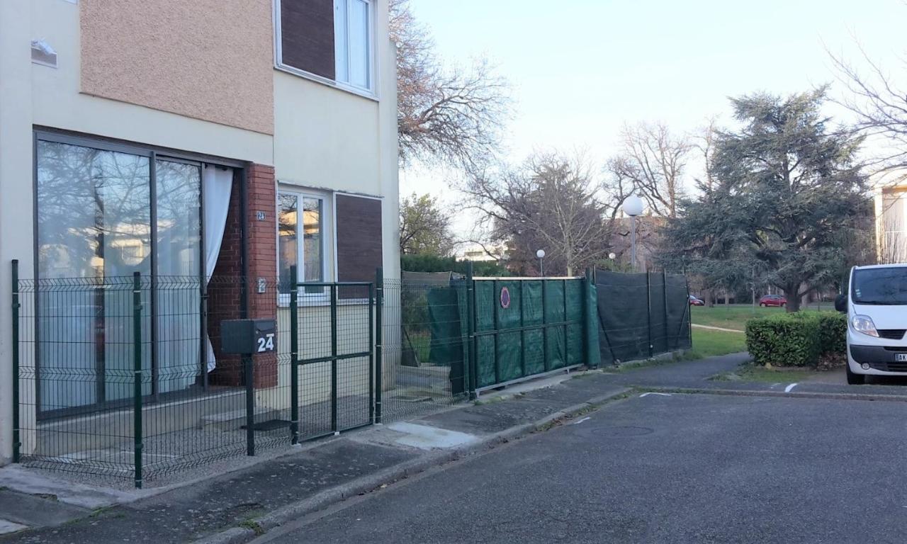 Chambre 1 Personne Et Studio 1 Personne Avec Entree Libre Et Salle De Bain Privee 꼴로미에 외부 사진